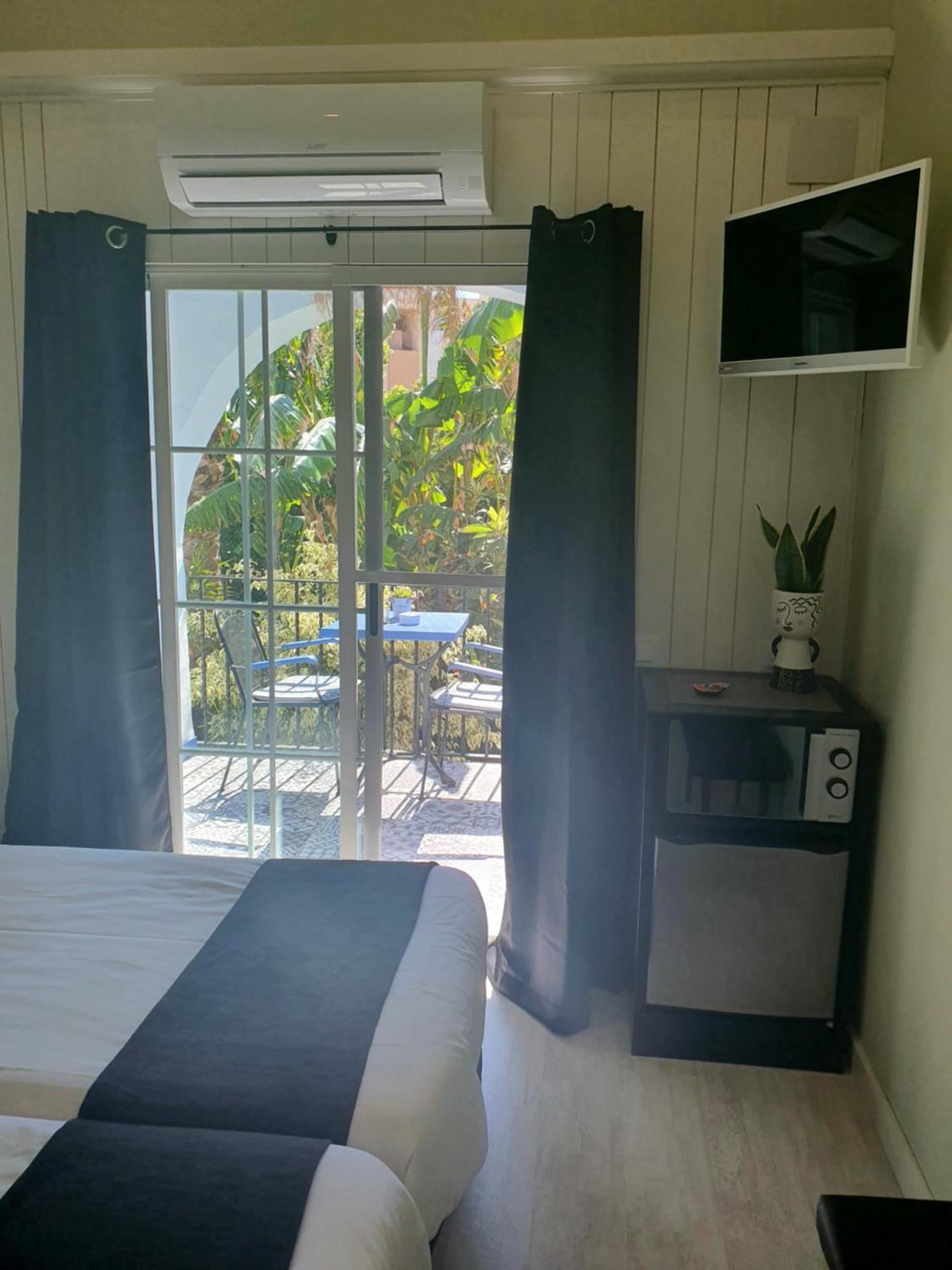 Hostal Mi Campaña Dénia Exterior foto
